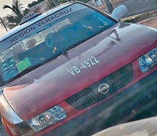 ¡RULETERO SE QUEDÓ DORMIDO EN LA ENTRADA DEL MERCADO MALIBRÁN!