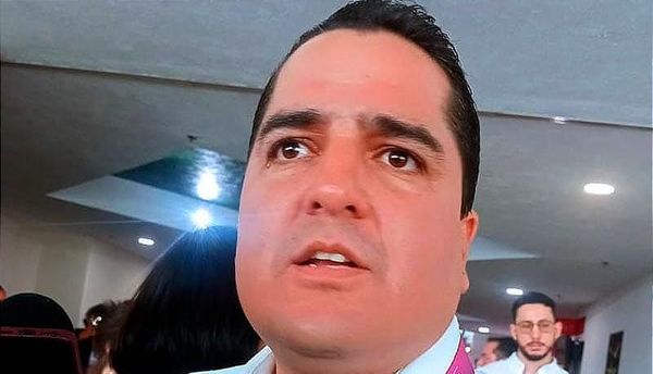 ¡ESPERAN MÁS AMENAZAS! - *“Debe de dejar de meter las manos en el proceso”