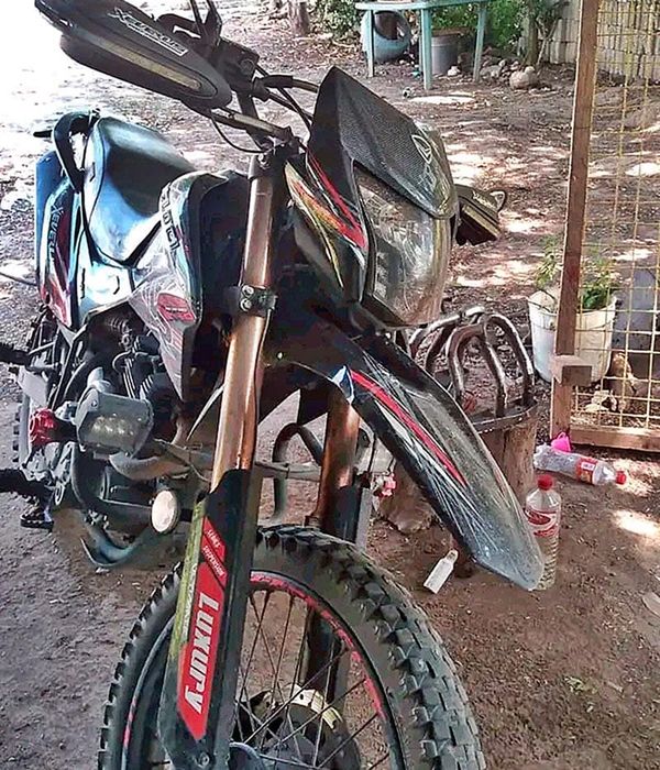 ¡LE ROBAN EL “CABALLO DE ACERO”!