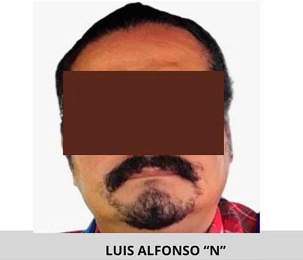 ¡VA SACERDOTE 70 AÑOS AL TAMBO! - *ASESINÓ A SU PAREJA SENTIMENTAL Y LA DEJO EMBOLSADA EN UNA CAMIONETA