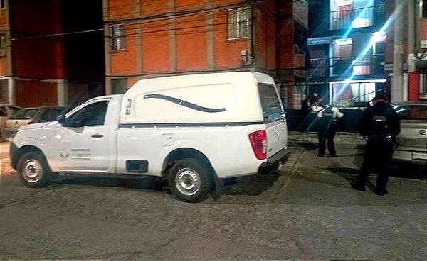 ¡SE CORTA LAS VENAS Y SE LANZA DEL CUARTO PISO! - *TENÍA 55 AÑOS