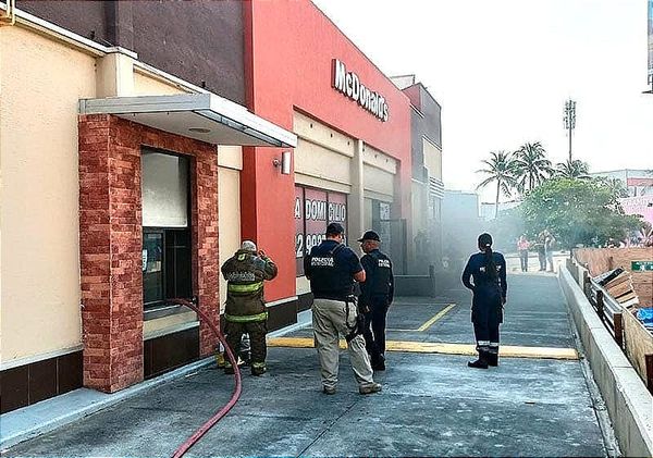 ¡FUEGO EN LA COCINA DEL McDONALD’S DE PLAZA MOCAMBO!