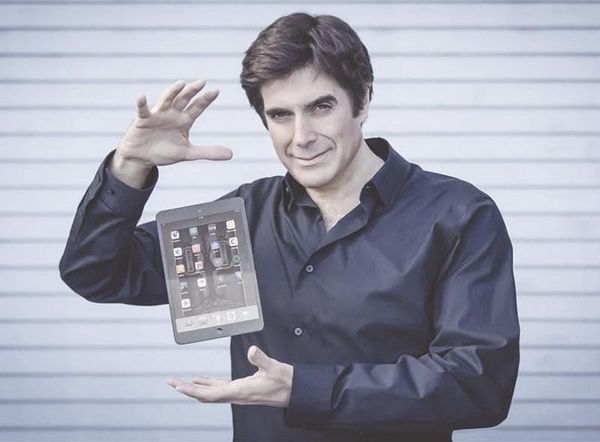 ¡EL MAGO DAVID COPPERFIELD ES ACUSADO POR ABUSOS SEXUALES CONTRA 16 MUJERES!