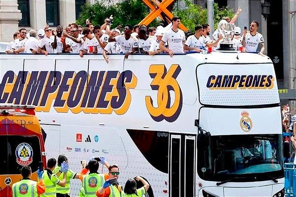 ¡REAL MADRID REALIZA FESTEJOS POR TÍTULO 36 DE LALIGA!