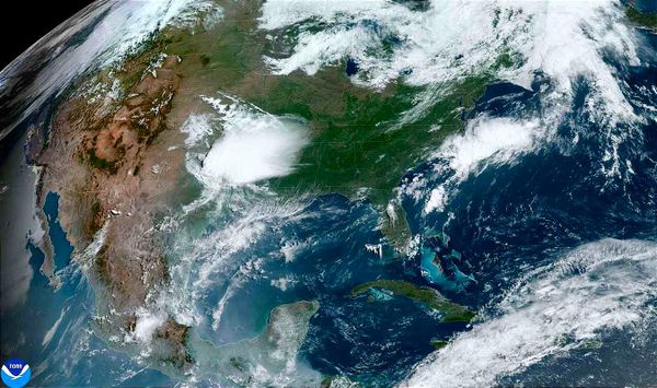 ¡INSOPORTABLE EL BOCHORNO! - *SE QUEDA ARRIBA OTRA DÉBIL LÍNEA FRONTAL