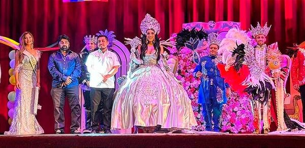 ¡IZACUR CORONA A SUS REYES DE CARNAVAL!