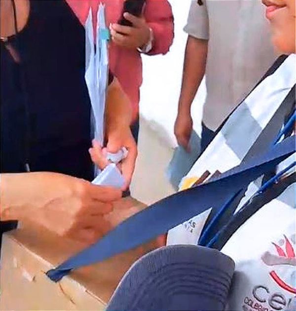 ¡HACÍAN ENCUESTAS DE SALIDA CON BOLETAS Y SIN IDENTIFICACIÓN!