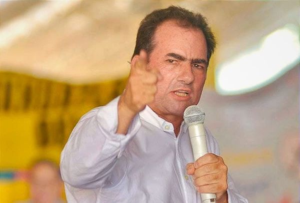 ¡CHA CHA CHAAANNN! - Y SE RETACHA CON TODO...