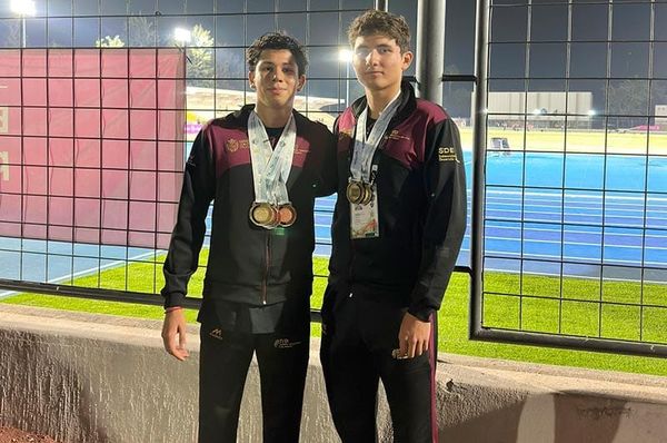 ¡HIJOS DE TIGRES….! - ARMANDO ALEJANDRO Y JEAN PAUL