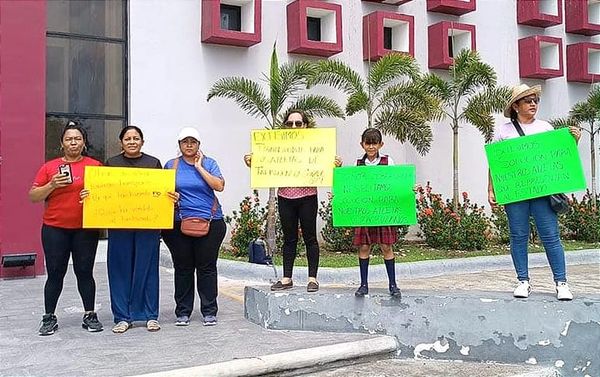 ¡LOS DEJAN SOLOS! - IVD BAJA LA CORTINA