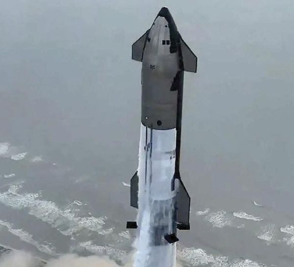 ¡COHETE STARSHIP DE SPACEX LOGRA CON ÉXITO SU REGRESO AL ESPACIO!