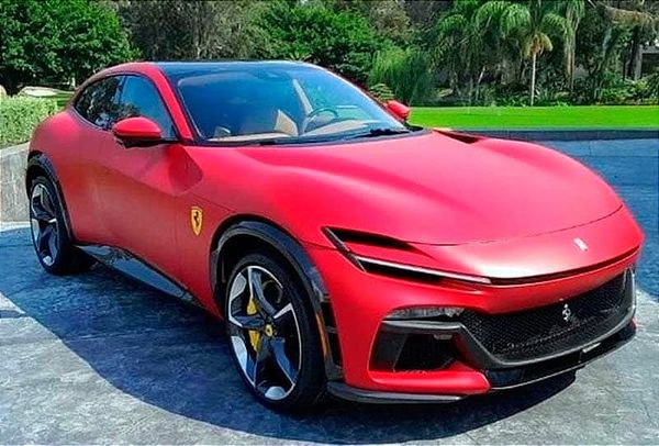 ¡PRESUME “CANELO” SU NUEVO REGALITO, FERRARI DE SOLO 7MDP!