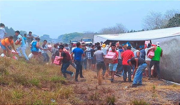¡“PISÁNDOLE LOS TALONES”! - VOLCADURA Y SAQUEO