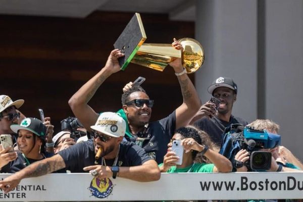 ¡ENLOQUECE BOSTON CON FESTEJOS A LOS CAMPEONES CELTICS!