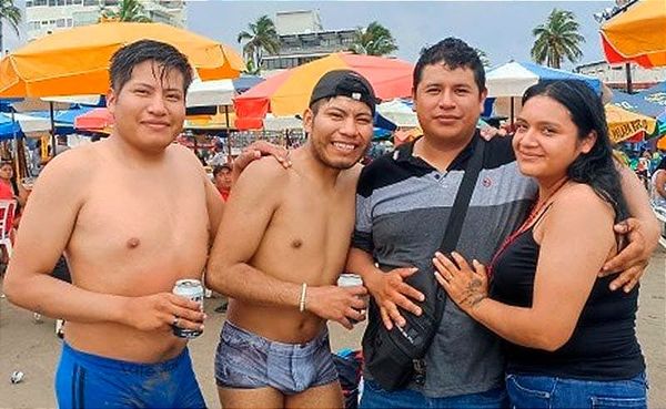 ¡TURISTAS SE FUERON A LAS PLAYAS CON TODO Y LLUVIA!