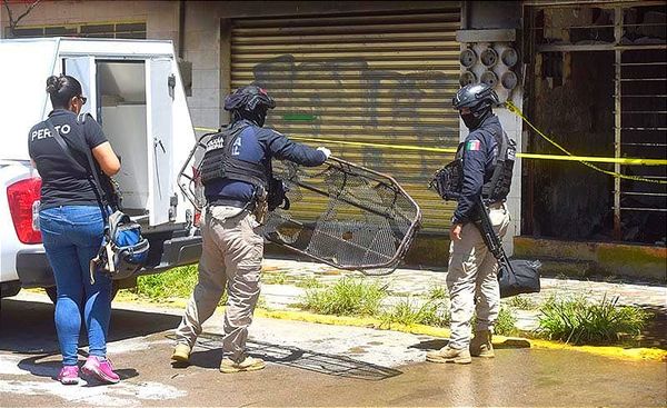 ¡MACABRO HALLAZGO EN XALAPA! - ENCUENTRAN EN EDIFICIO ABANDONADO UN CADÁVER