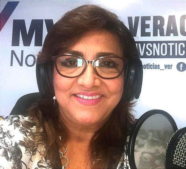 ¡LE CLONAN SU WHATSAPP A LA PERIODISTA ARACELI BAIZABAL! - *Pide no hacer caso de algún llamado o mensaje, que provenga de su contacto