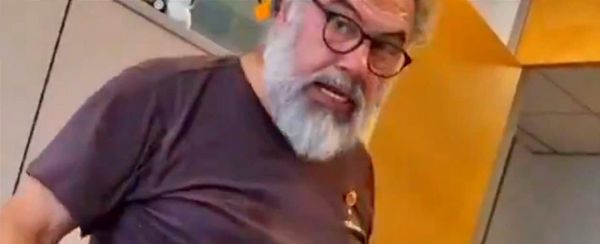 ¡A SHANGHÁI! - *SE PONE BÉLICO EL CÓNSUL!