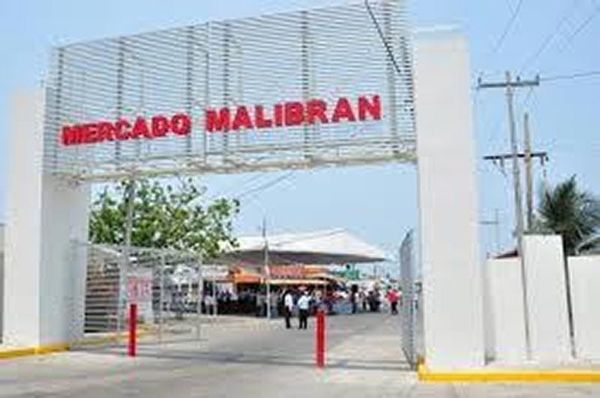 ¡CORREN A FUNCIONARIOS CORRUPTOS EN EL MERCADO MALIBRÁN!
