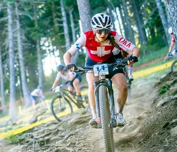 ¡MUERE CICLISTA DE 18 AÑOS TRAS UNA CAÍDA EN EL MUNDIAL!