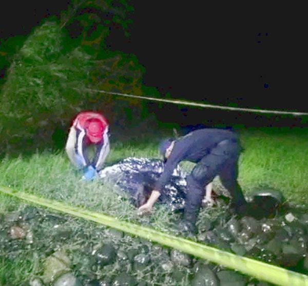 ¡“EL ENANO” CAE A RÍO CRECIDO Y SE AHOGÓ!