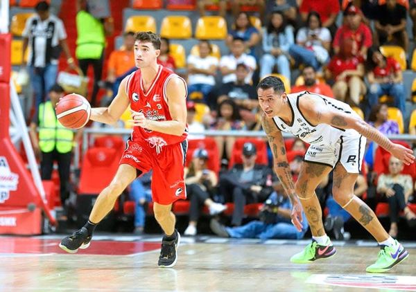 ¡PRUEBA DE FUEGO! - *Los emplumados visitan al campeón