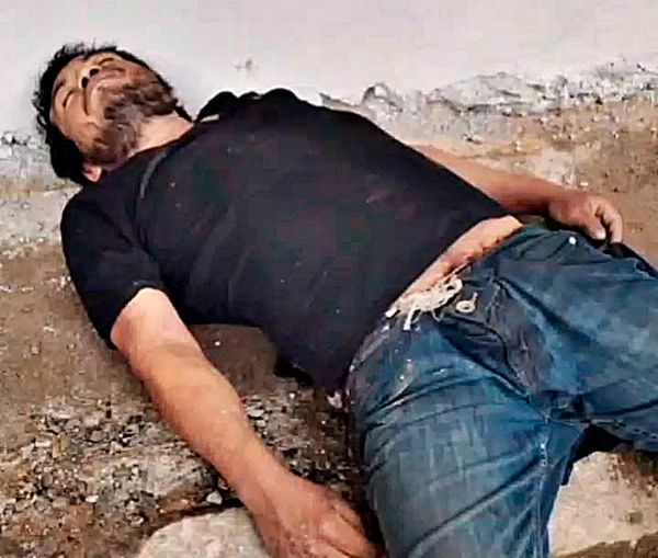 ¡JORNALERO APARECE MUERTO TENDIDO EN LA BANQUETA!