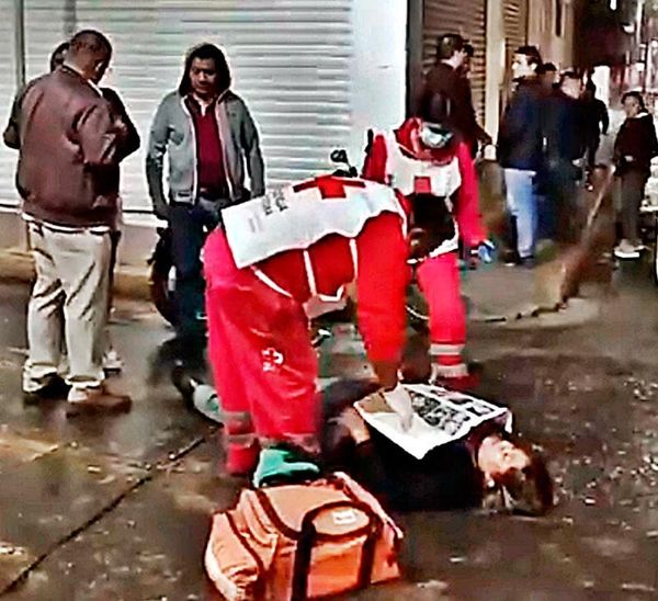 ¡ATROPELLAN A LA HIJA DE LA DIRECTORA DE VIALIDAD!