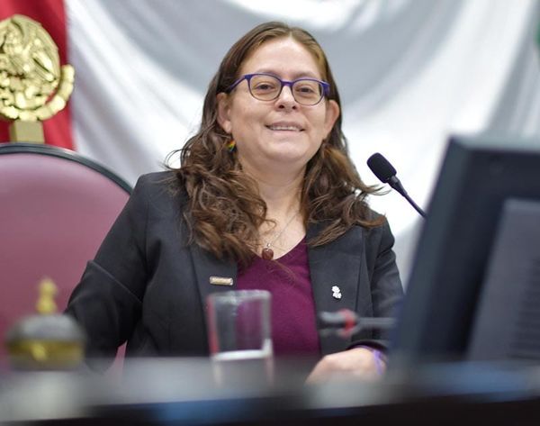¡“REGAÑAN” A TANYA CAROLA!