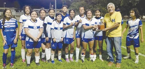 ¡SURGEN CAMPEONES DE COPA “SOMOS LA HISTORIA” DE LA MUNICIPAL!