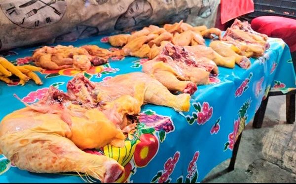 ¡SE DISPARA LA CARNE DE RES Y DE POLLO!