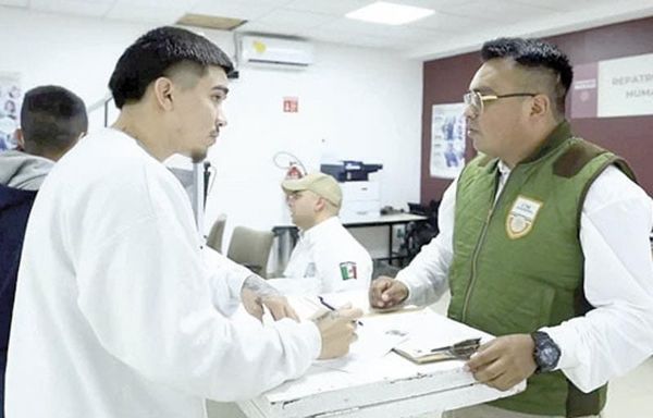 ¡REPORTAN 5 MIL 809 DEPORTADOS CON TRUMP; 76% SON MEXICANOS!