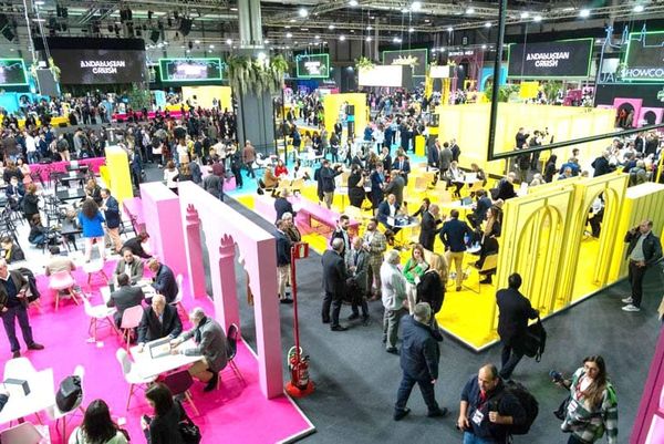 ¡LA PARROQUIA A ESPAÑA! - A LA FITUR DE MADRID