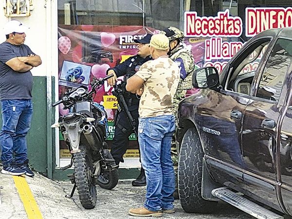 ¡ROBAN UNA MOTO Y SORPRENDEN A LOS LADRONES CUANDO IBAN A EMPEÑARLA!