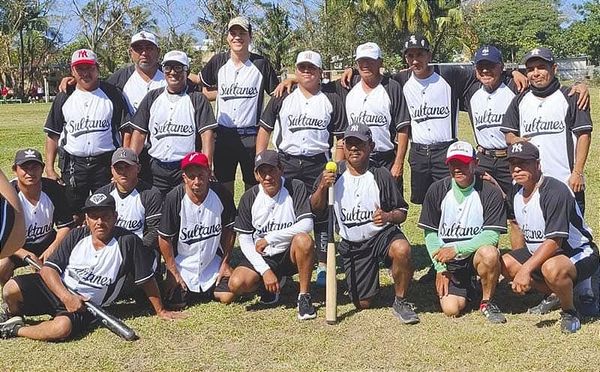 ¡TRIUNFOS DE SULTANES Y QUETZALES!