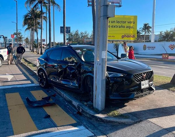 ¡HACEN CHUZA FRENTE AL C5I EN BOCA DEL RÍO!