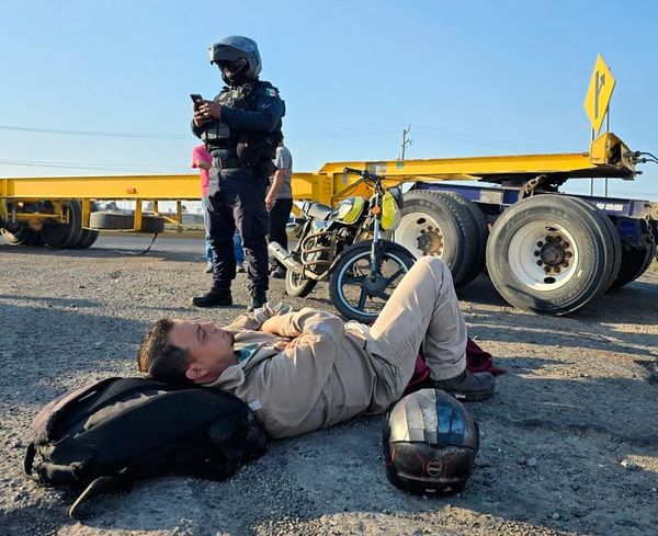 ¡OBRERO DE CICE NO LLEGÓ A SU CASA POR CHOCAR CON TRÁILER!