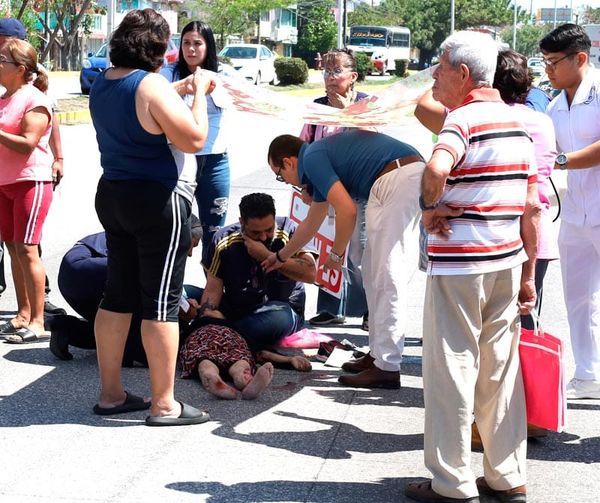 ¡ABUELITA ATROPELLADA POR CAMIÓN URBANO!