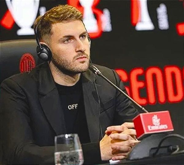 ¡EL MILAN ES COMO UN TRAJE A LA MEDIDA PARA MÍ.-SANTI GIMÉNEZ!