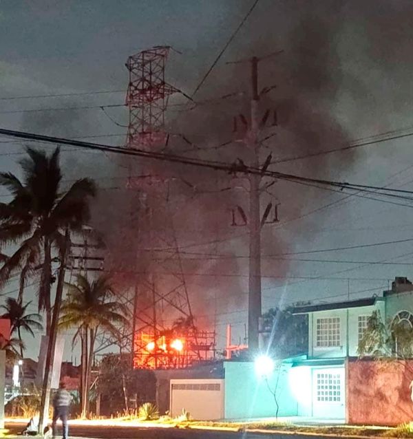 ¡MEGA-APAGÓN! - EXPLOTA SUBESTACIÓN DE CFE