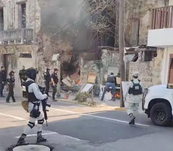 ¡MEGA-OPERATIVO EN EL CENTRO HISTÓRICO! - RUDEZA INNECESARIA
