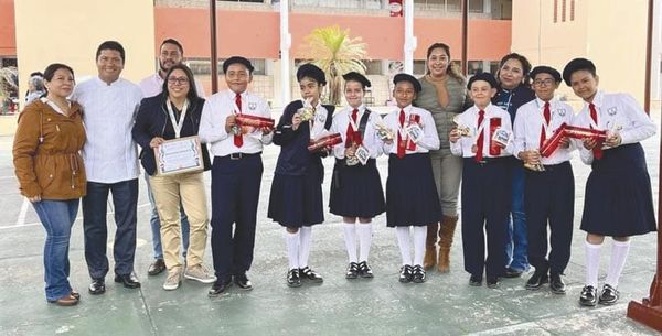 ¡INVITAN A DEMOSTRACIÓN DE ESCOLTAS ESCOLARES 2025!