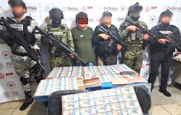 ¡LO DETIENEN CON UN BILLETÓN EN ACULTZINGO!