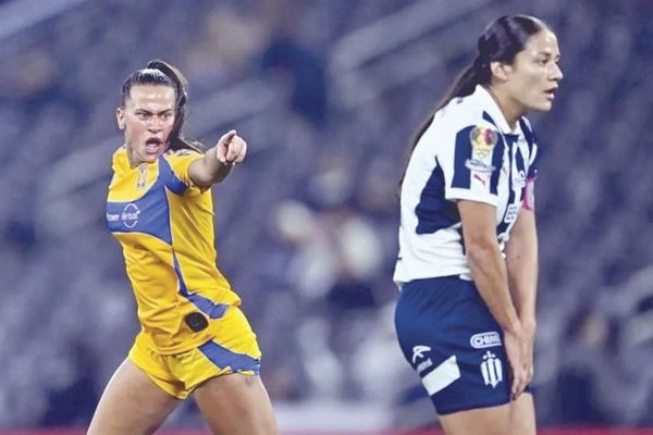 ¡GOLEA TIGRES 5-1 A RAYADAS EN ÚLTIMO JUEGO DE REBECA BERNAL!