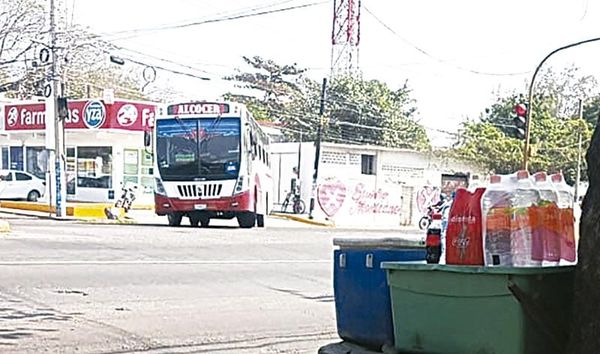 ¡PIDEN QUE CIERREN EL RETORNO DE LAS BAJADAS!