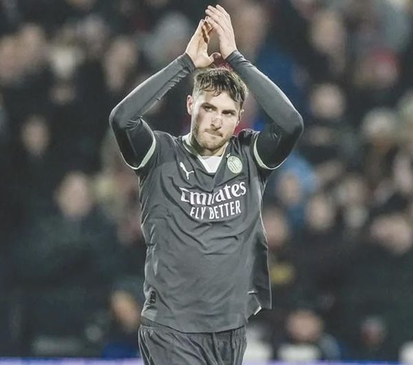 ¡APLAUDEN A SANTIAGO GIMÉNEZ EN DERROTA DEL MILÁN EN CHAMPIONS!