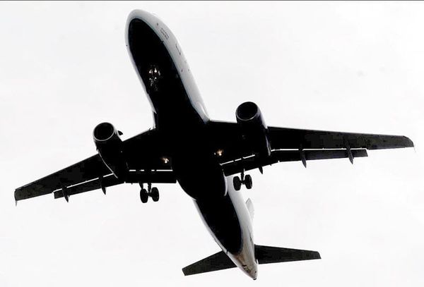 ¡LLEGA A PERÚ EL PRIMER VUELO CON DEPORTADOS DESDE LOS EU!