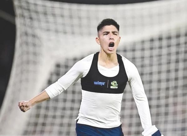 ¡PIERO QUISPE DA TRIUNFO A LOS PUMAS!