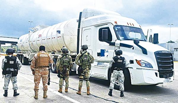 ¡TRAÍA UNA PIPA LLENA DE GASOLINA CHUECA!