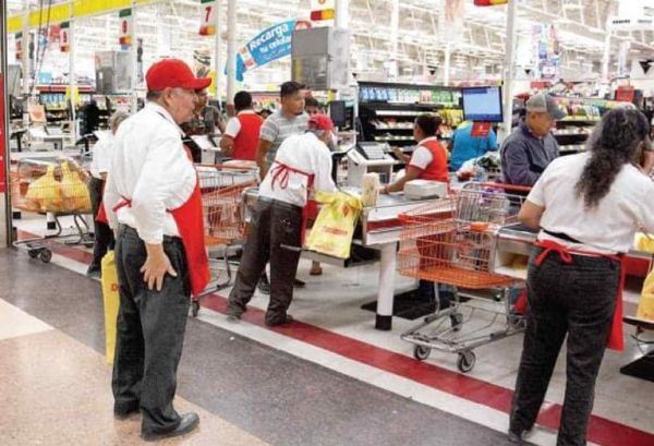 ¡ADULTOS MAYORES NO TIENEN CHAMBAS!